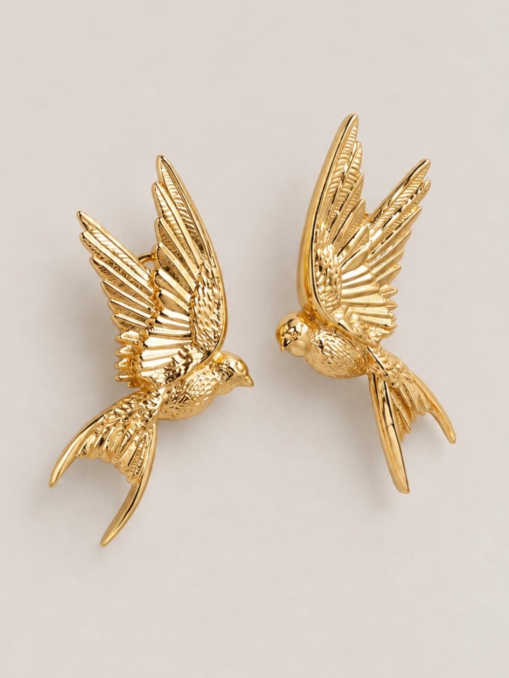 New! Gold Sparrow Peace Pigeon Bird Post Earrings NWOT 5086